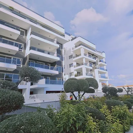 Stay White Petals Apartment Larnaca Exterior photo