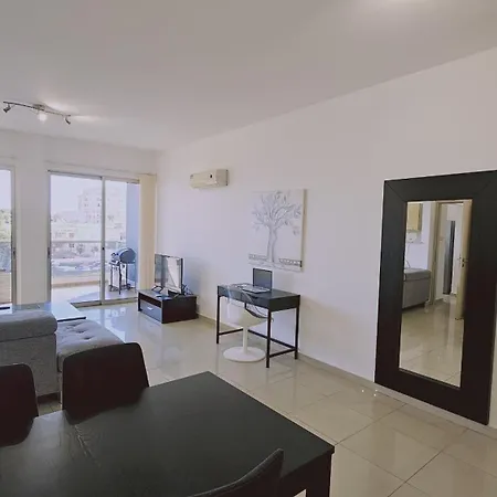 Stay White Petals Apartment Larnaca Exterior photo