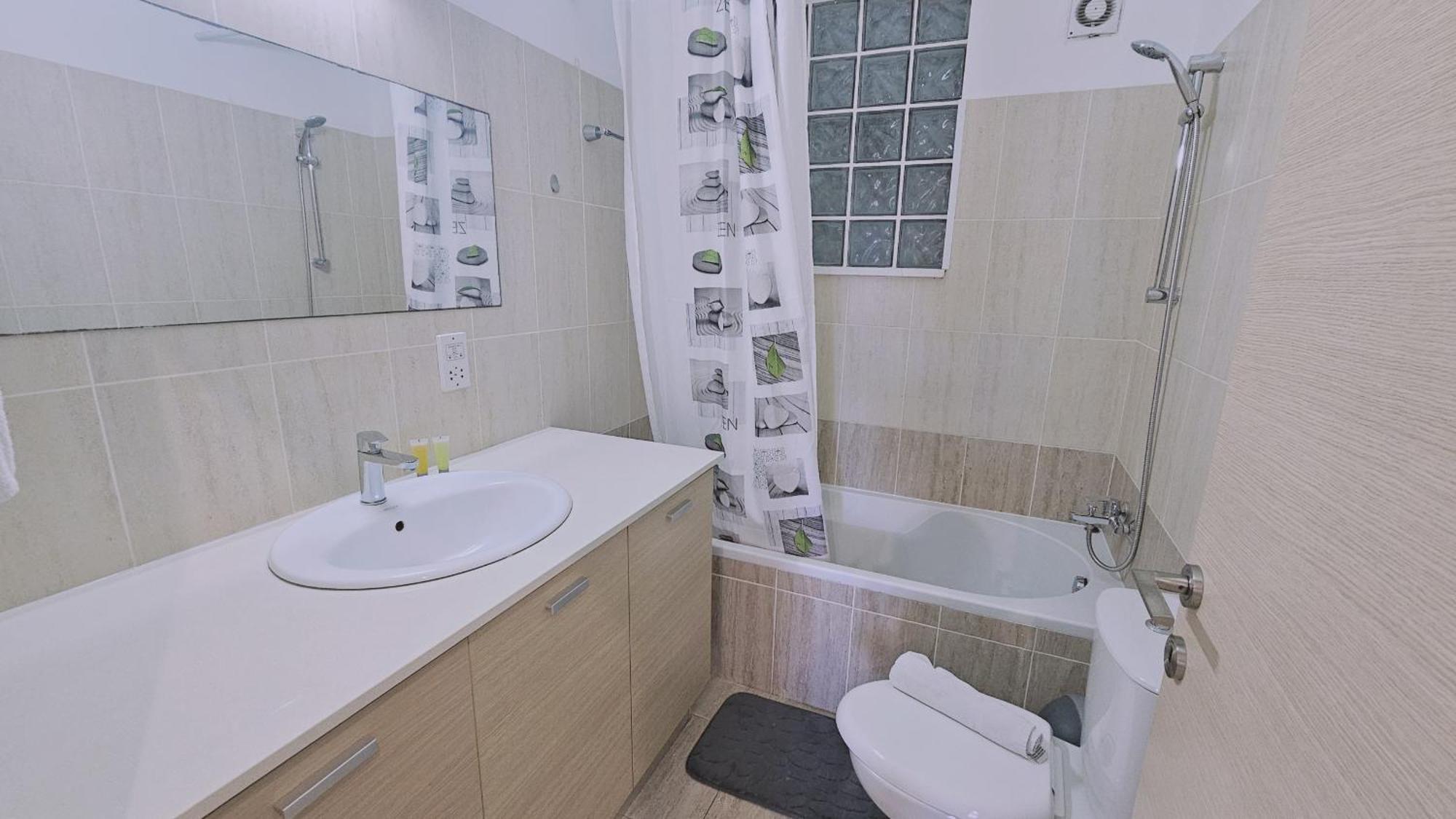 Apartament White Petals